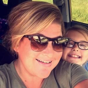 Meet your Posher, Tiffany